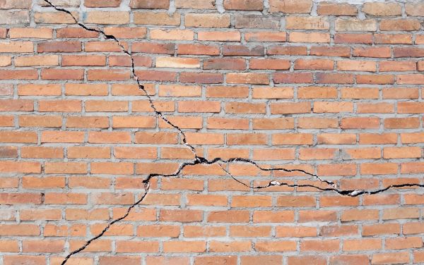Cracked Brick Repair in Joplin