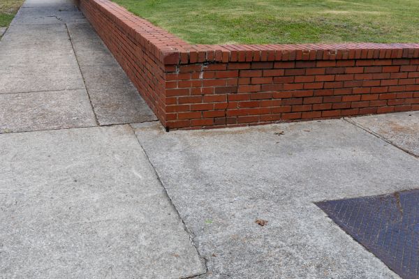 Brick Retaining Wall Repair in Joplin